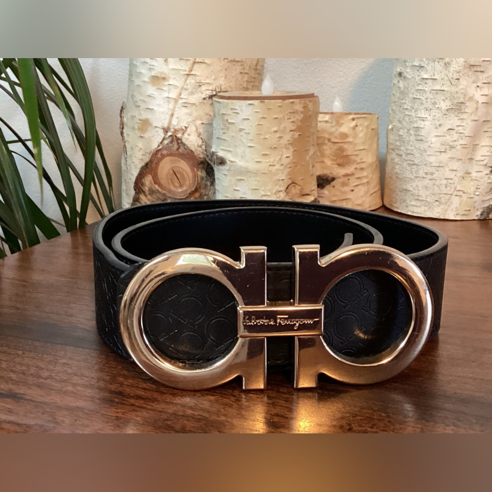 AUTHENTIC Salvatore Ferragamo Lether Belt.